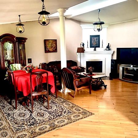 Polonia Tbilisi House Hotel Екстериор снимка