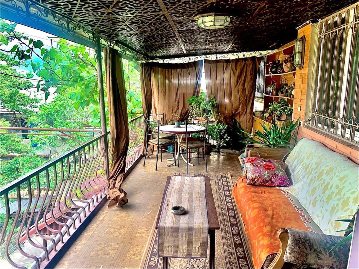 Polonia Tbilisi House Hotel Екстериор снимка